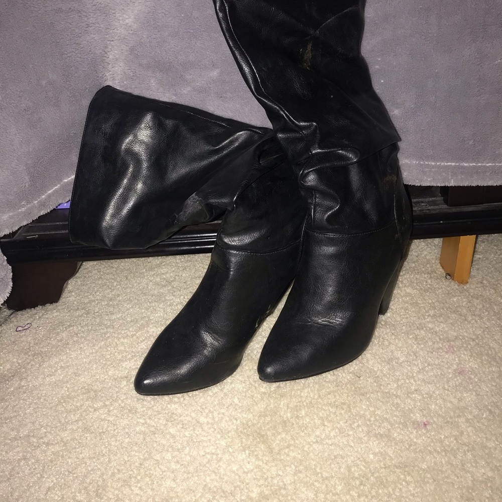 Knee High Pointed Toe Boots
